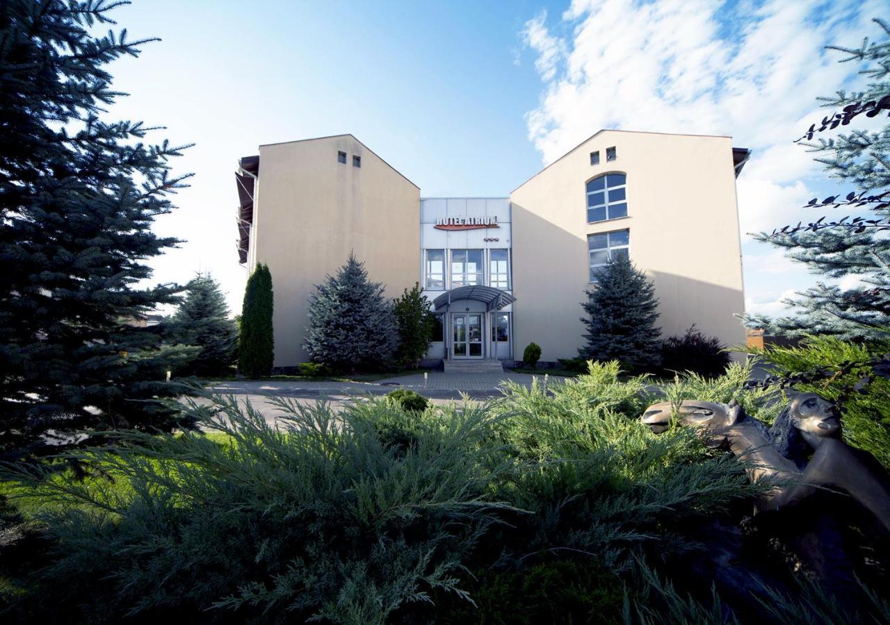 Hotel Atrium Tirgu Secuiesc Exterior photo